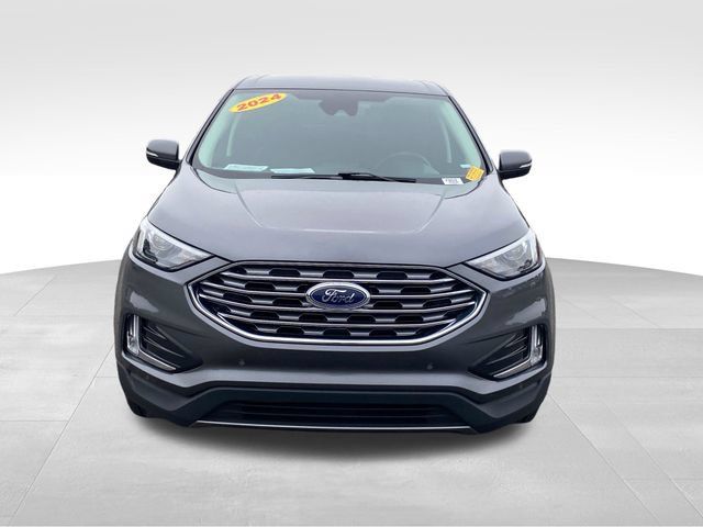 Used 2024 Ford Edge Titanium AWD/4WD image 2