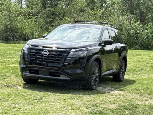 New 2026 Nissan Pathfinder SL w/ SL Premium Package AWD/4WD image 12