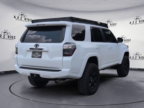 Used 2018 Toyota 4Runner SR5 w/ Convenience Package RWD image 6