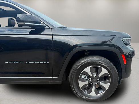 Used 2024 Jeep Grand Cherokee Limited 4xe AWD/4WD image 25