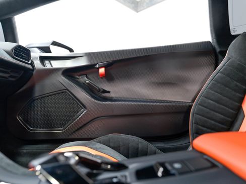 Used 2023 Lamborghini Huracan STO RWD image 21