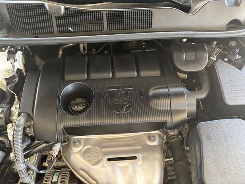 Used 2011 Toyota Venza FWD image 52