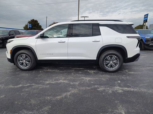 New 2026 Chevrolet Traverse LT w/ LPO, Floor Liner Package image 7