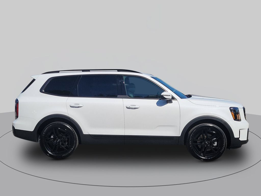 Used 2024 Kia Telluride EX X-Line AWD/4WD image 2