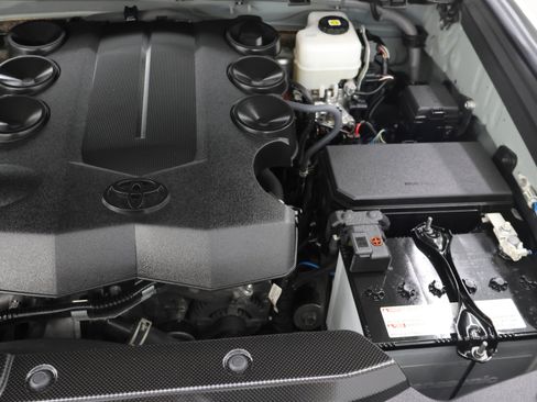 Used 2023 Toyota 4Runner TRD Off-Road Premium w/ Off Road Premium Plus Package image 18