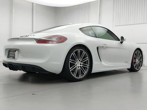 Certified 2015 Porsche Cayman GTS RWD image 7