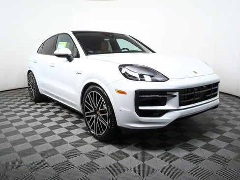 New 2026 Porsche Cayenne S image 28