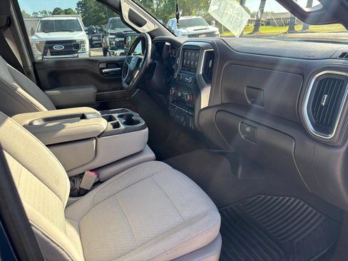 Used 2020 Chevrolet Silverado 1500 LT w/ Texas Edition AWD/4WD image 19