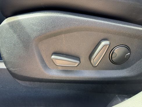 Used 2024 Ford Edge SEL AWD/4WD image 10