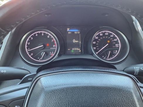 Used 2022 Toyota Camry SE image 14