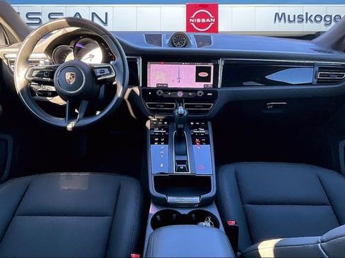 Used 2024 Porsche Macan S image 7