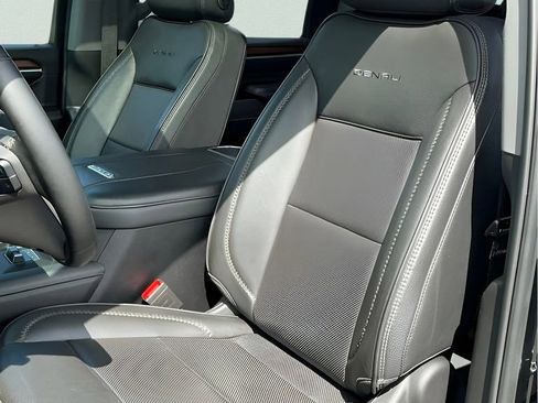 Used 2024 GMC Sierra 2500 Denali w/ Denali Reserve Package image 36