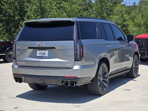 Used 2026 Cadillac Escalade V w/ LPO, Floor Liner Package AWD/4WD image 8
