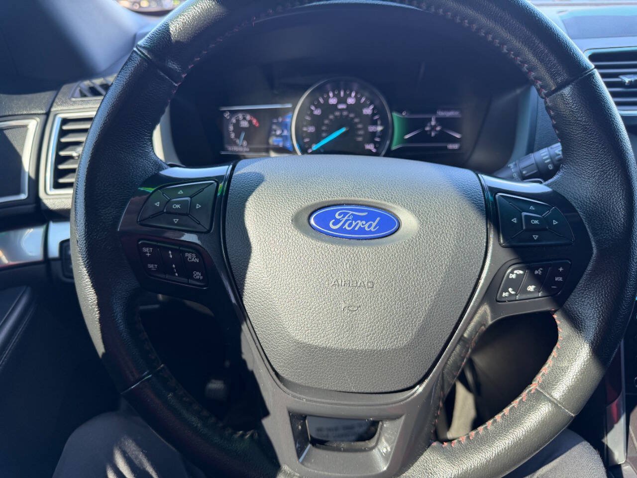 Used 2017 Ford Explorer Sport w/ Equipment Group 401A AWD/4WD image 21