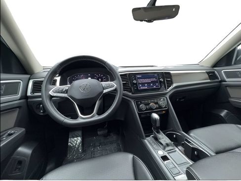 Used 2023 Volkswagen Atlas SE w/ Black Wheel Package FWD image 35