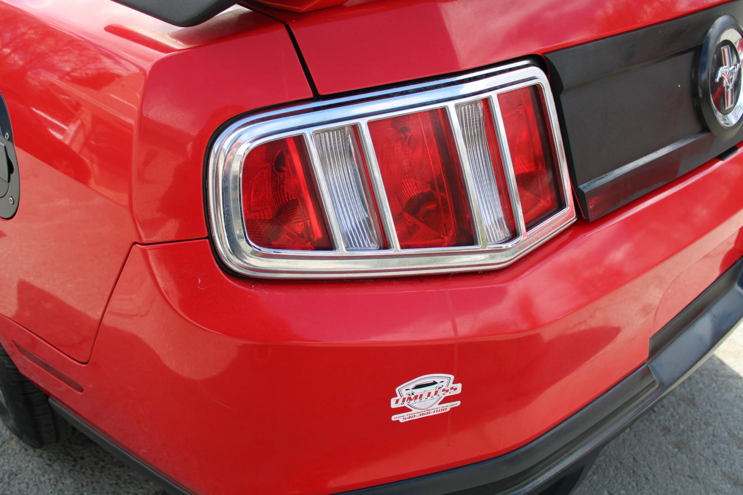 Used 2010 Ford Mustang Convertible RWD image 34