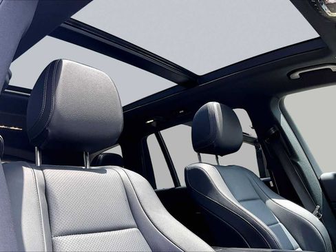 Certified 2023 Mercedes-Benz GLS 450 4MATIC image 14