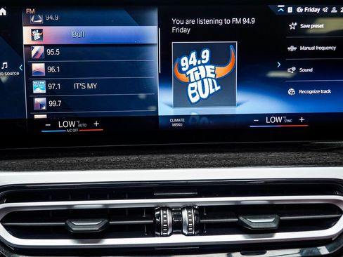 Used 2024 BMW 440i xDrive Convertible w/ Premium Package image 21