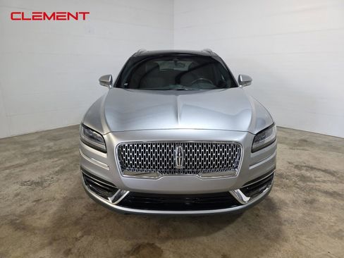 Used 2020 Lincoln Nautilus Reserve image 2