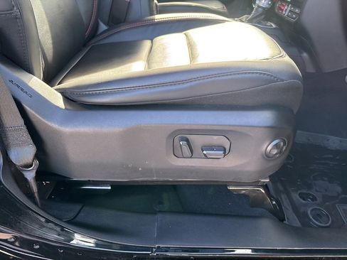 Used 2024 Jeep Wrangler Unlimited Rubicon image 59