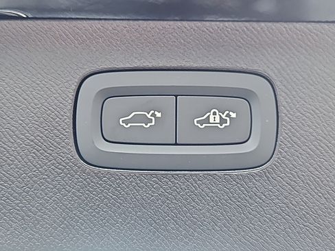 New 2026 Volvo XC90 T8 Plus w/ Protection Package Premier image 13