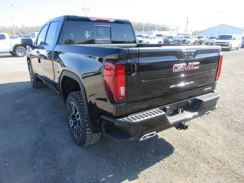 New 2026 GMC Sierra 1500 AT4 w/ AT4 Premium Package image 9