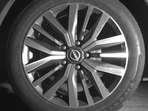 Used 2024 Nissan Kicks SV image 12