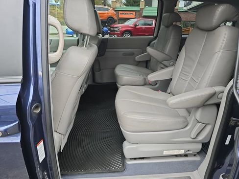 Used 2008 Kia Sedona EX w/ Luxury Pkg image 22