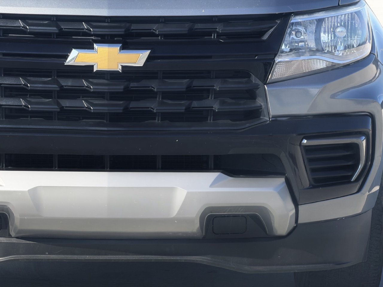 Used 2021 Chevrolet Colorado W/T w/ Custom Special Edition RWD image 8