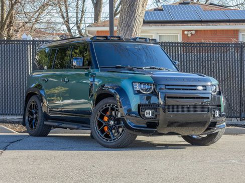 Used 2024 Land Rover Defender 110 V8 image 2