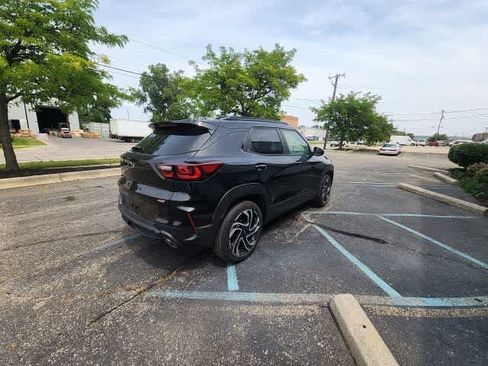 Used 2024 Chevrolet TrailBlazer RS w/ Convenience Package AWD/4WD image 19