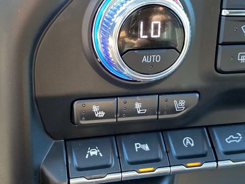 Used 2020 GMC Sierra 1500 Denali w/ Denali Ultimate Package AWD/4WD image 17