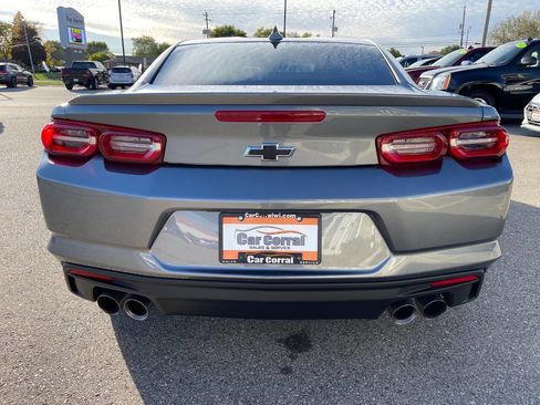 Used 2020 Chevrolet Camaro LT RWD image 4