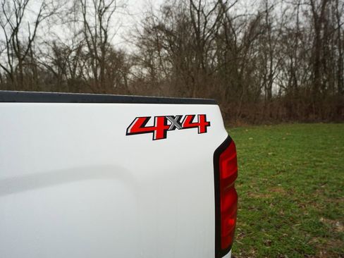 Used 2019 Chevrolet Silverado 2500 W/T w/ WT Convenience Package AWD/4WD image 11