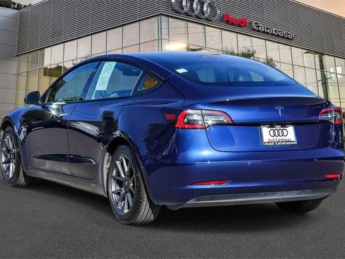 Used 2021 Tesla Model 3 Standard Range Plus image 2