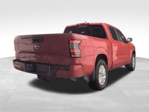 Used 2024 Nissan Frontier SV w/ Technology Package image 4