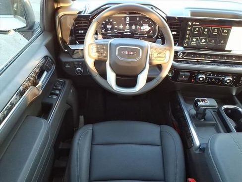 New 2025 GMC Sierra 1500 SLT w/ SLT Premium Plus Package image 18