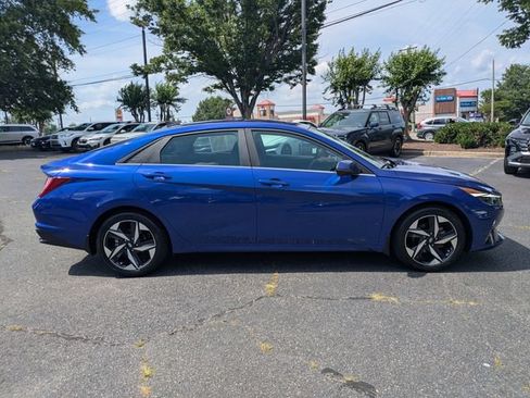 Certified 2023 Hyundai Elantra Limited FWD image 3