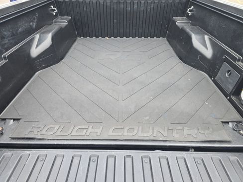 Used 2022 Toyota Tacoma TRD Off-Road image 19