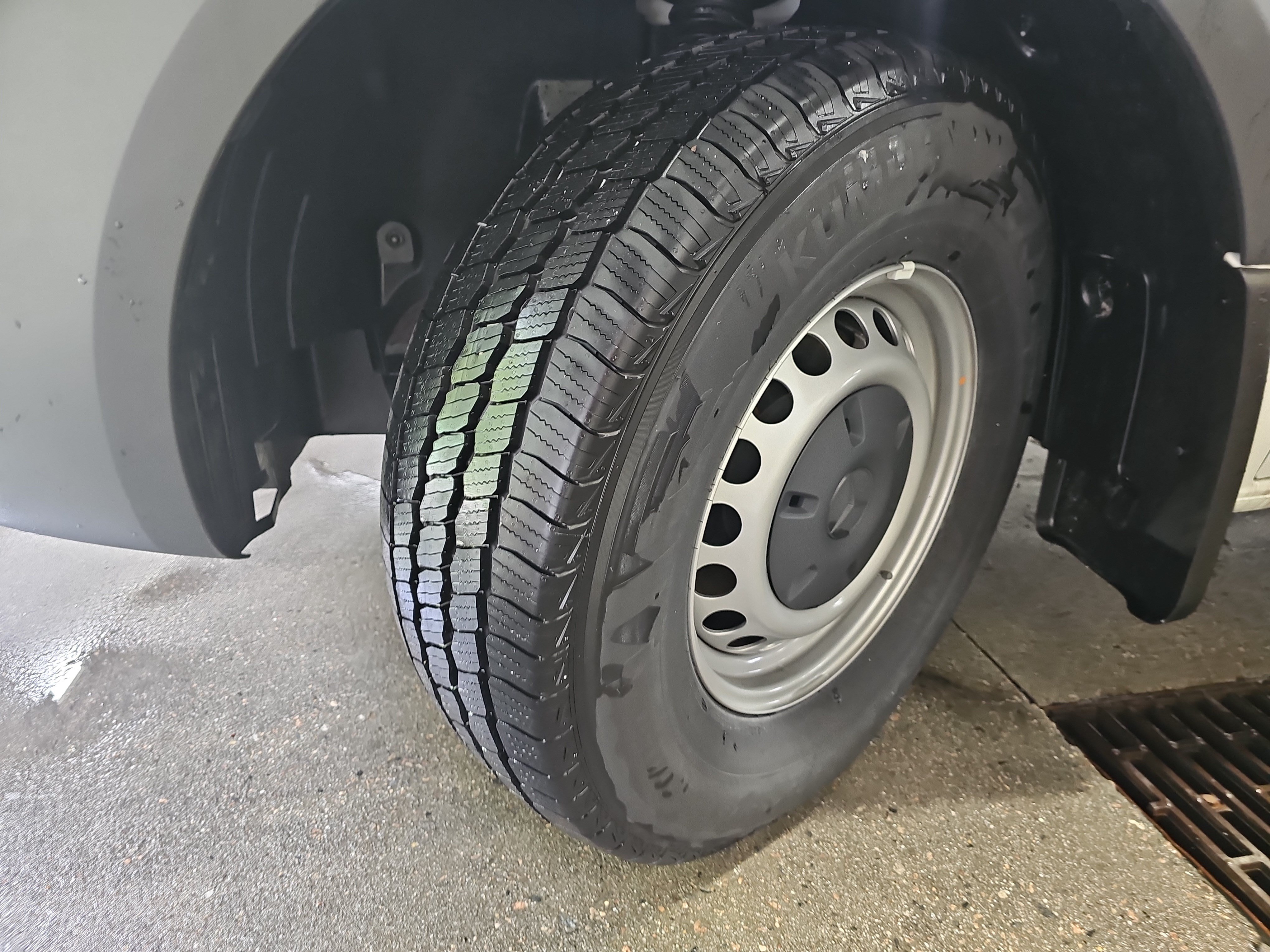 New 2025 Mercedes-Benz eSprinter 170 Cargo image 29