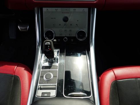 Used 2019 Land Rover Range Rover Sport HST image 24