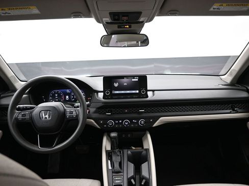 Certified 2023 Honda Accord EX image 12