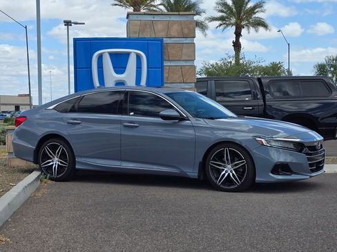 Certified 2021 Honda Accord Touring image 3
