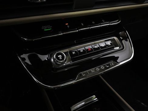 New 2026 Lincoln Corsair Premiere image 32