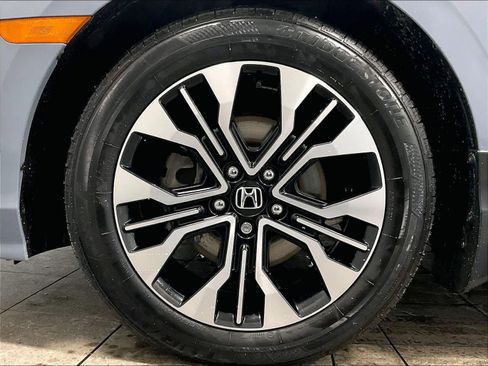 Used 2025 Honda Odyssey Elite image 7