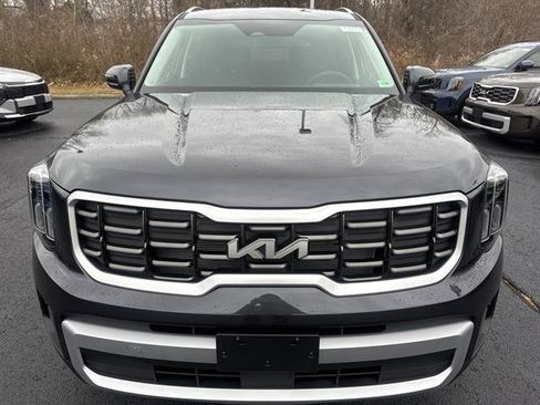 New 2025 Kia Telluride S image 2