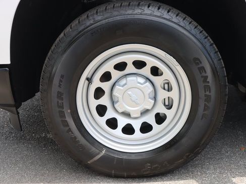 New 2025 Chevrolet Silverado 1500 W/T image 26