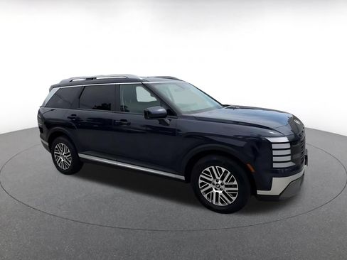 Used 2026 Hyundai Palisade SEL FWD image 2