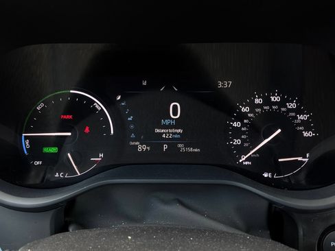Used 2025 Toyota Sienna XLE FWD image 44