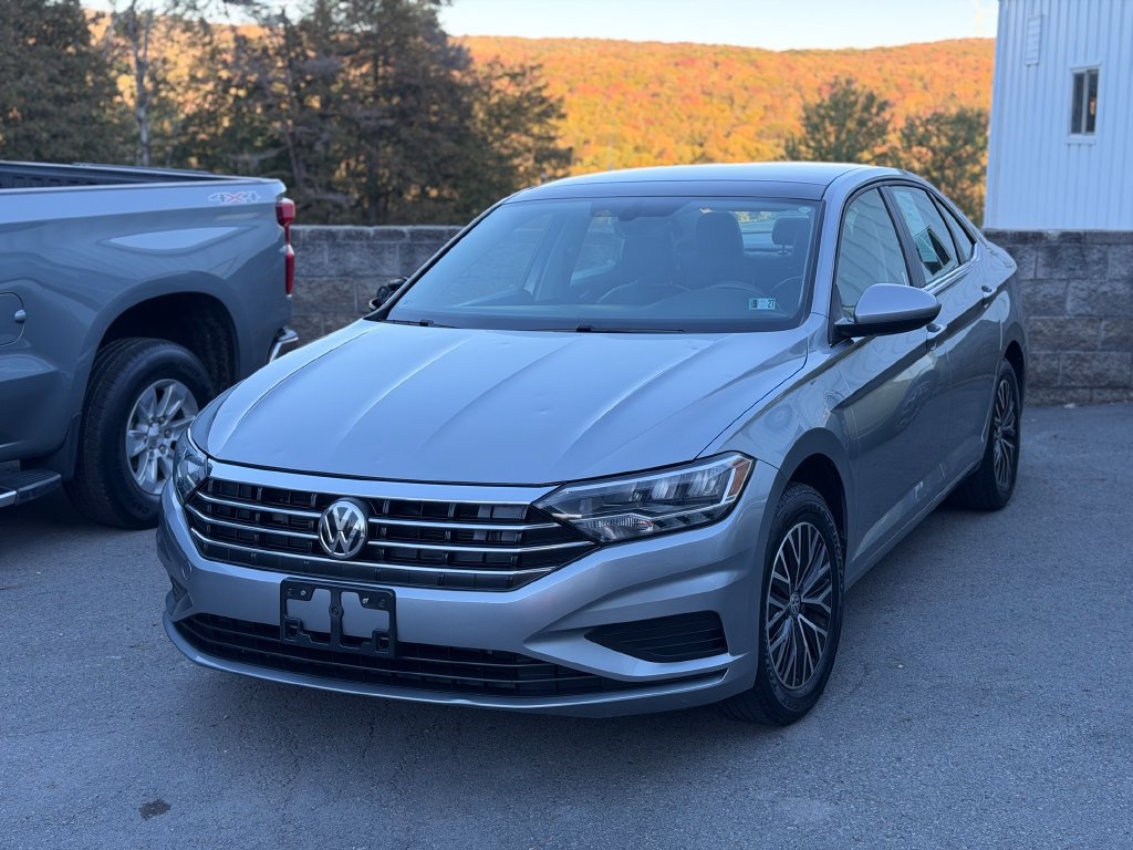 Used 2020 Volkswagen Jetta SE w/ SE Cold Weather Package FWD image 1